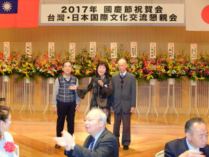 林月理名誉会長の乾杯の音頭では、過去の会長(古賀輝雄顧問、吉井正彦顧問)のご紹介もありました